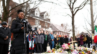 Casa Branca defende pol&iacute;cia migrat&oacute;ria ap&oacute;s morte de mulher por agente