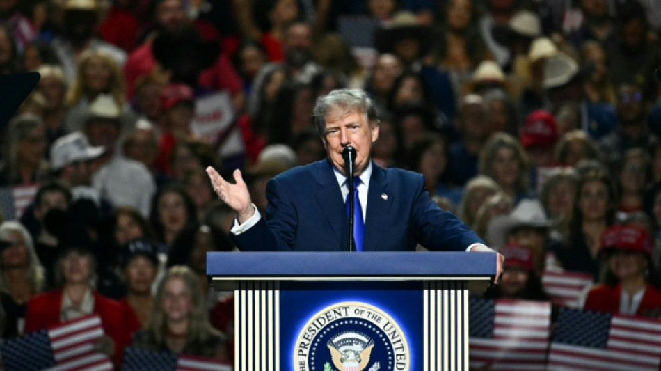  Trump promete US$ 5 mil para cada americano se 
republicanos mantiverem Congresso nas elei&ccedil;&otilde;es 