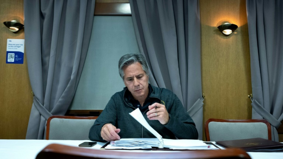 Blinken faz visita surpresa a Kiev para anunciar ajuda de US$ 1 bilh&atilde;o