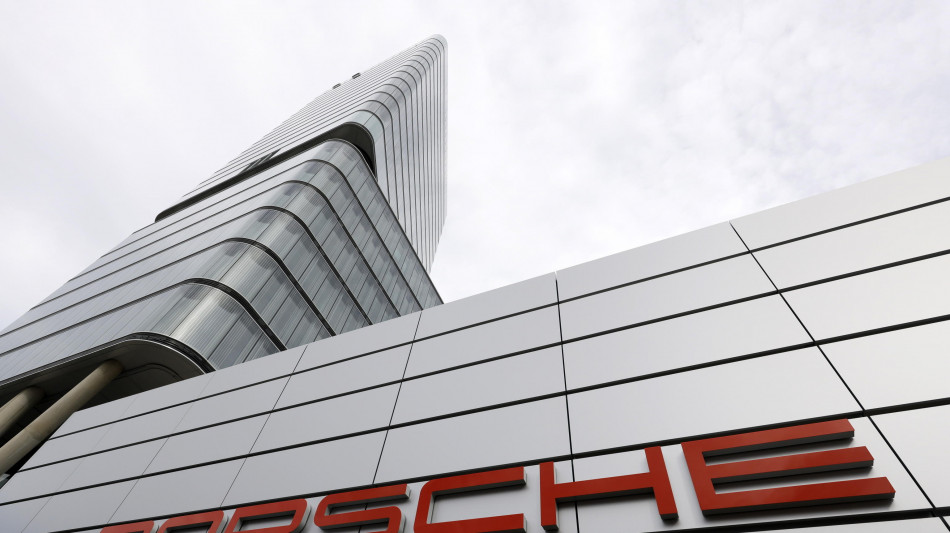  Per Porsche 'meno volumi e pi&ugrave; valore' da qui al 2030, redditivit&agrave; al 15% 