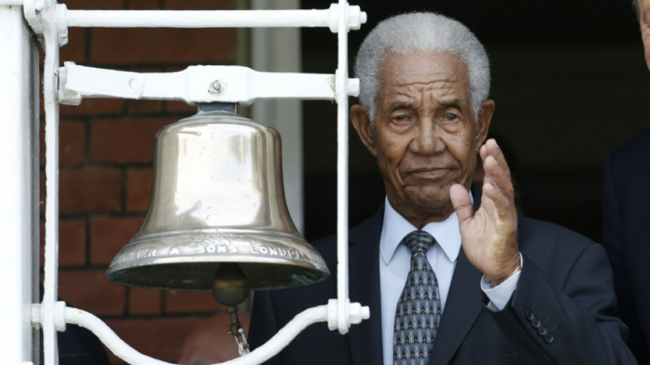 Sobers 'cannot believe' England's dashing approach to Test cricket