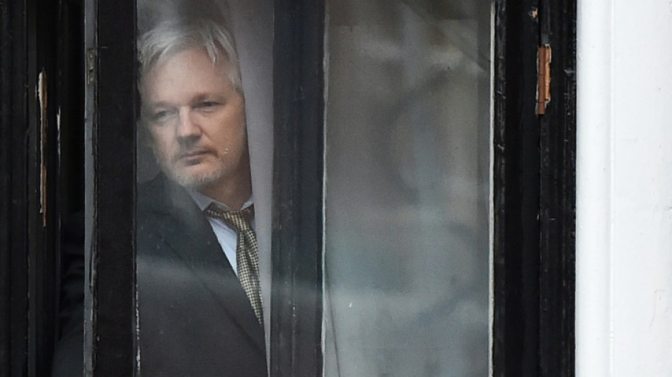 Wikileaks-Gr&uuml;nder Julian Assange heiratet Verlobte im Gef&auml;ngnis