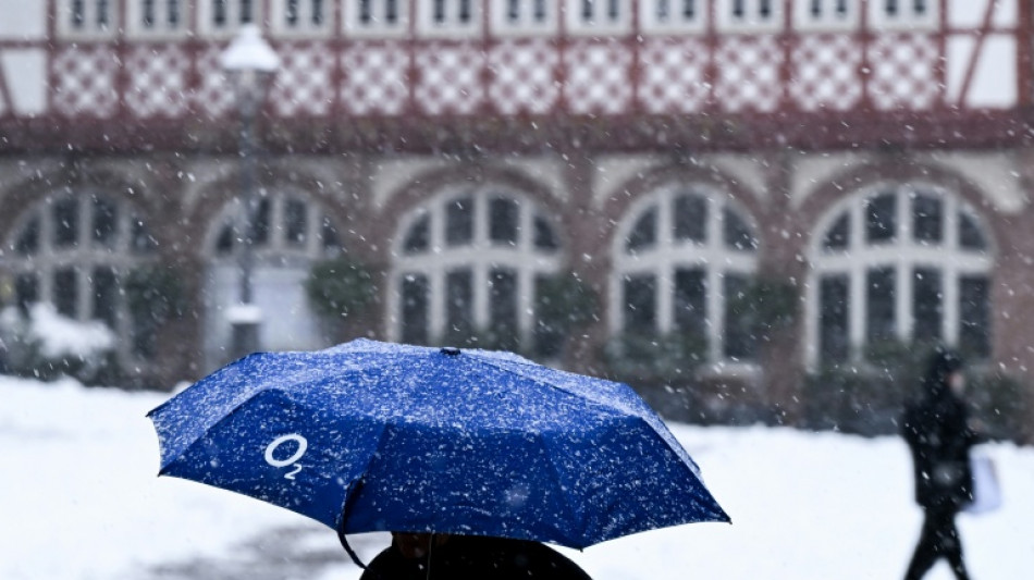  Wieder Schnee und &uuml;berfrierender Regen: Behinderungen und Unf&auml;lle im Nordwesten 