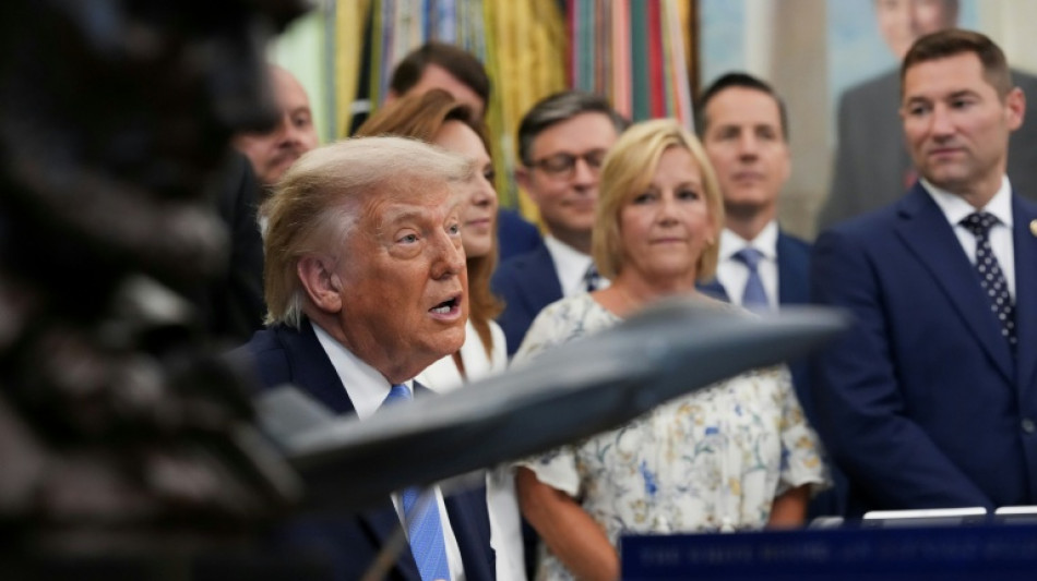  Trump menace de frapper "tr&egrave;s fort" l'Iran, qui le met en garde contre un "bourbier sans fin"  