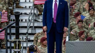 Dollaro sotto pressione con Trump, cala ai minimi da tre anni