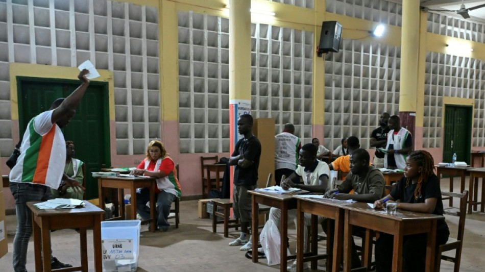  Teilergebnisse: Regierungspartei bei Parlamentswahl in der Elfenbeink&uuml;ste deutlich vorne 