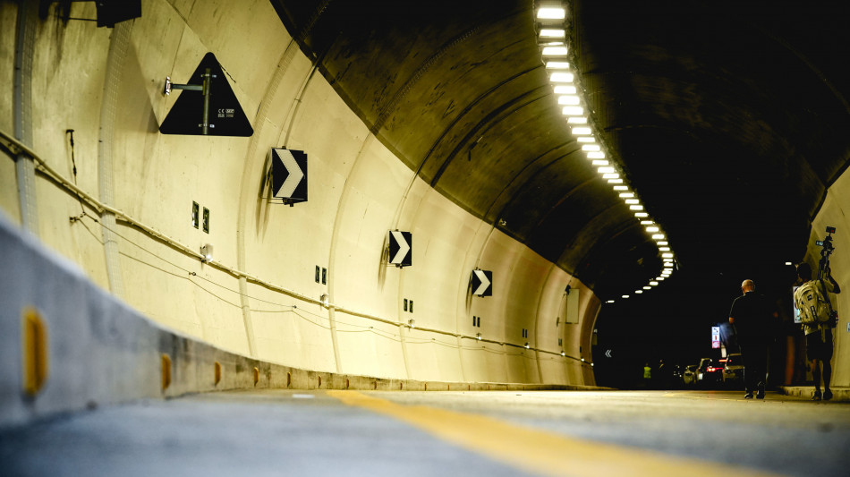 Nel nuovo Tunnel di Tenda 9.600 veicoli in tre giorni