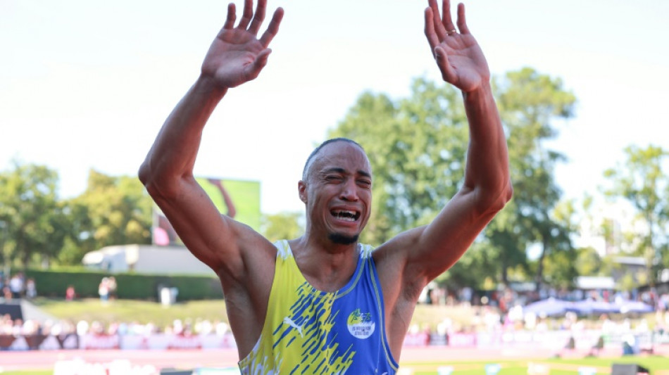 Athl&eacute;tisme: "C'est fini" pour Pascal Martinot-Lagarde, qui met fin &agrave; sa carri&egrave;re au bout de l'&eacute;motion