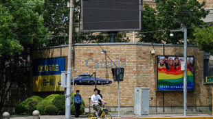 China pide a las embajadas occidentales retirar signos pol&iacute;ticos de sus muros