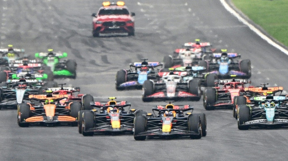 Erster Sieg in China: Verstappen f&auml;hrt erneut allen davon