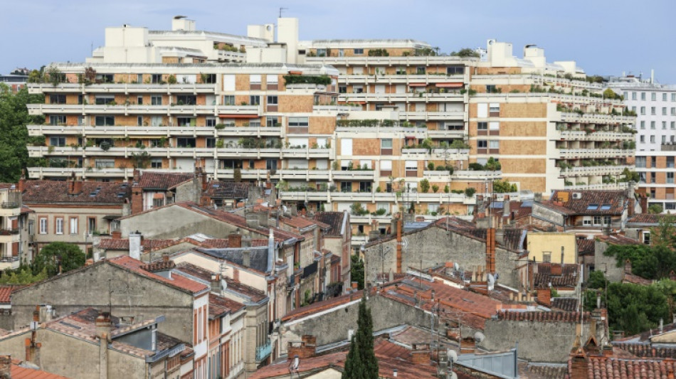 Face &agrave; une crise du logement qui leur explose au visage, les maires en attente de solutions