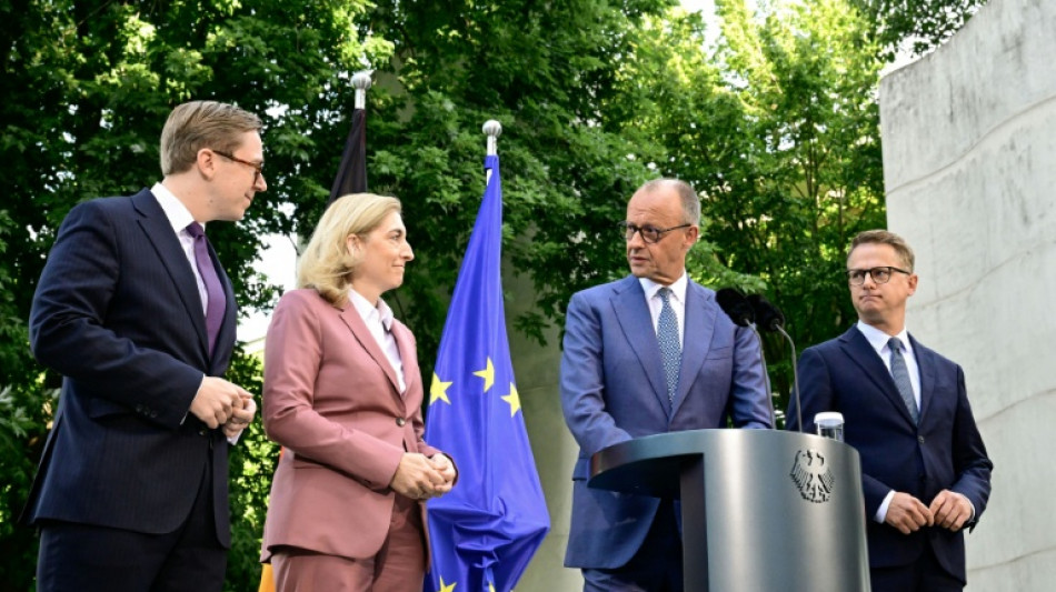  Kabinettsumbau: Warken wird Kanzleramtschefin - Linnemann Gesundheitsminister 
