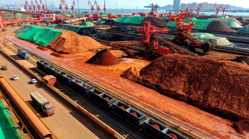 China suspende la prohibición de exportar tres metales raros a EEUU