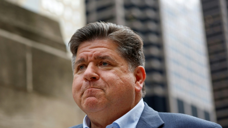 EUA: governador denuncia 'invasão' de Chicago por militares