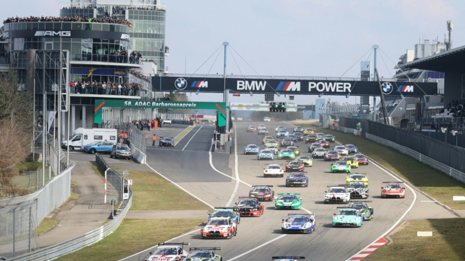  Auch Verstappen "schockiert": T&ouml;dlicher Unfall auf Nordschleife 