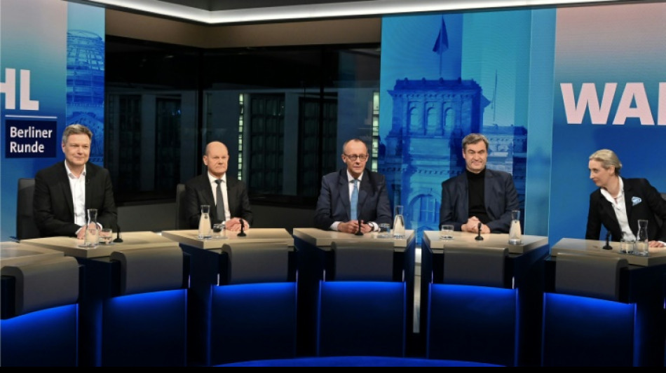 Parteien beraten &uuml;ber Wahlergebnis - und stellen sich Fragen der Medien