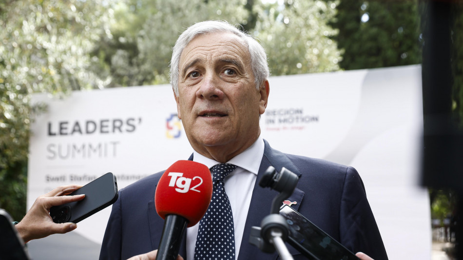  Tajani, 'inaccettabile fermo delle italiane dall'Idf, non hanno commesso reati' 