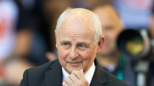 Fu&szlig;ball-Deutschland trauert um Bernd H&ouml;lzenbein
