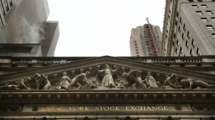 Wall Street termine en forte hausse, quatri&egrave;me semaine de gains pour le Nasdaq