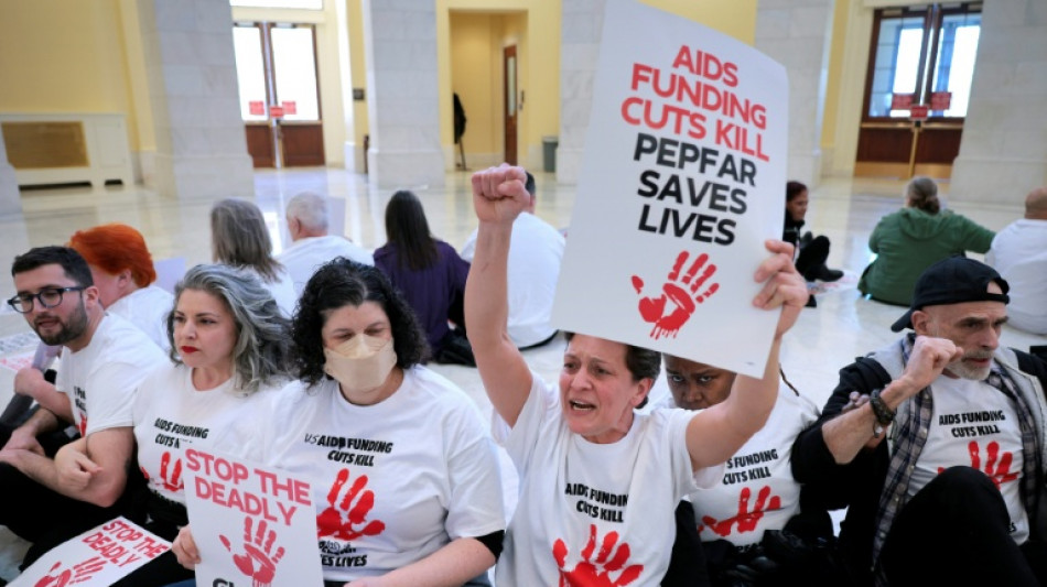  HIV progress in 'real danger' as global funding plummets 
