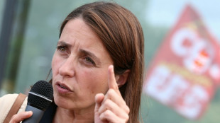 Budget: Binet appelle &agrave; la "mobilisation" apr&egrave;s les annonces de Bayrou