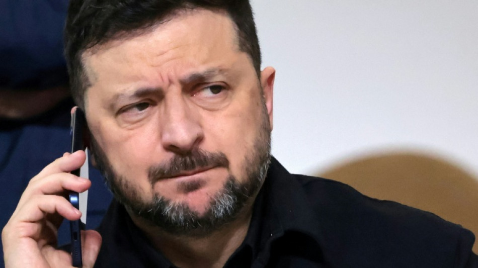  Zelensky recomenda que l&iacute;deres estrangeiros evitem Dia da Vit&oacute;ria em Moscou 