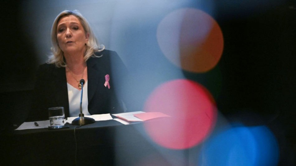  Le Pen kritisiert geplante Verabschiedung von EU-Haushalt noch vor Wahlen 2027 