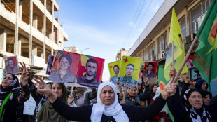 Tausende Kurden demonstrieren in Syrien gegen türkische Luftangriffe