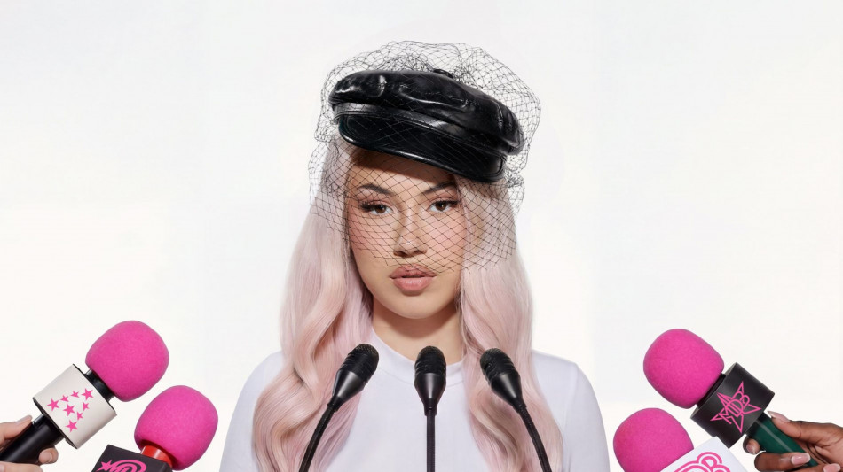 Hit parade, Anna ancora in vetta con Million Dollar Babe