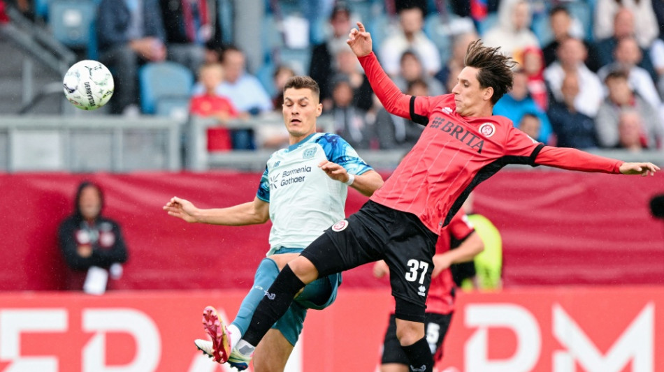 Effizient in Wiesbaden: Bayer gewinnt bei Martinez-Deb&uuml;t 