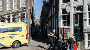 Autor de ataque com faca em Amsterd&atilde; agiu com 'inten&ccedil;&atilde;o terrorista', diz Promotoria