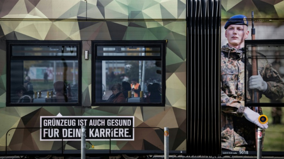 Vor Spitzentreffen zum Wehrdienst: Wehrbeauftragter mahnt Koalition zur Eile