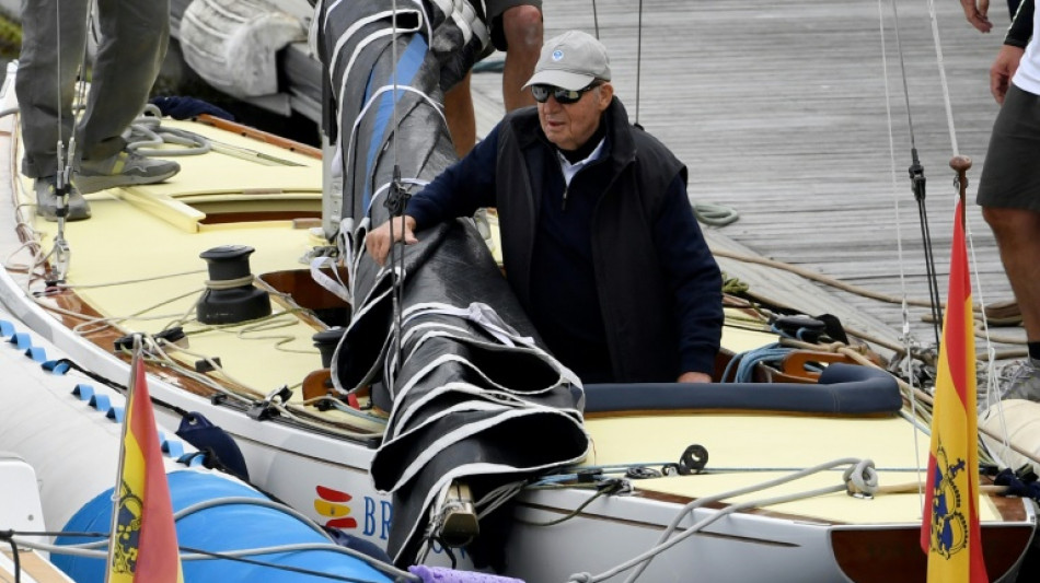 Juan Carlos I abandona Espa&ntilde;a tras una visita muy discreta