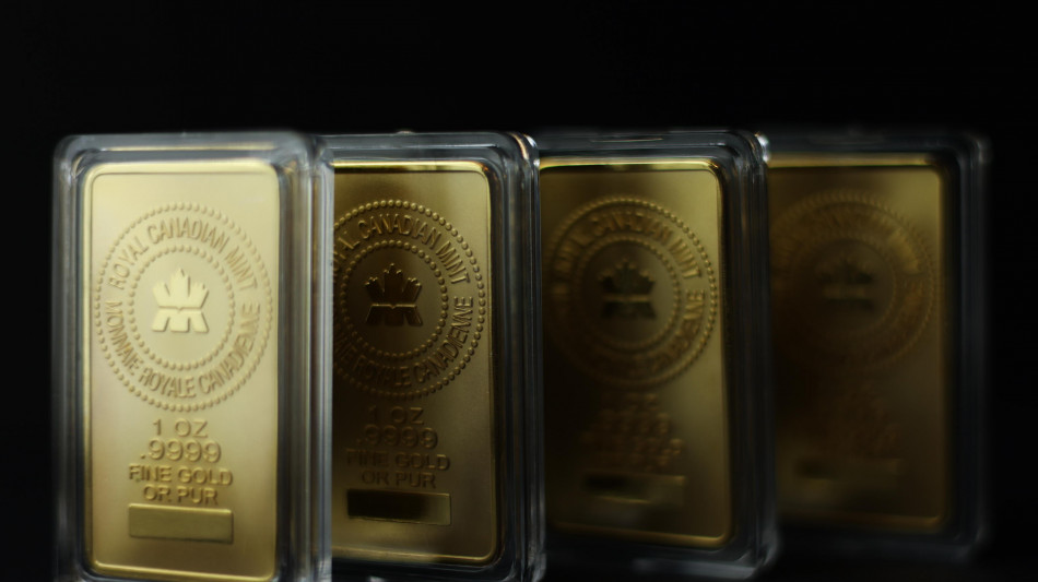  Prezzo dell'oro resta sulla soglia dei 5000 dollari l'oncia 