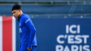 Foot: &eacute;bruit&eacute;, le salaire de Mbapp&eacute; donne le tournis, le PSG d&eacute;ment