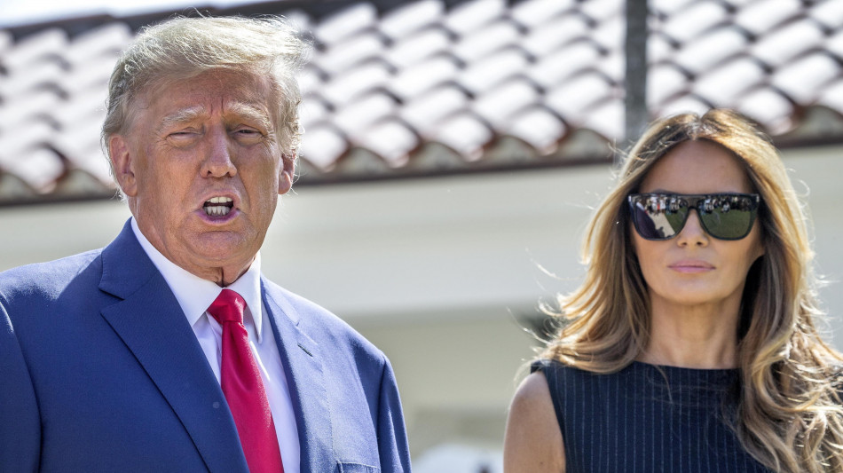 Trump, il processo &egrave; stato molto duro per Melania