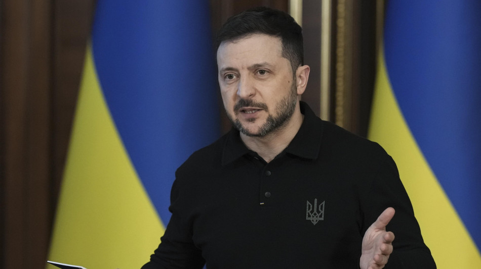 Zelensky dopo la tregua, 'le nostre azioni restano simmetriche'