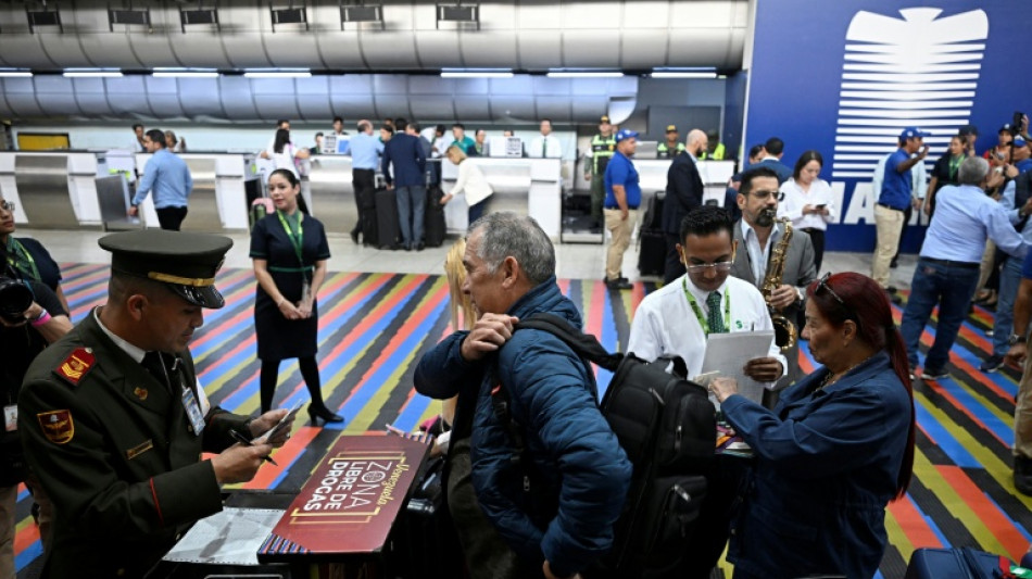  Venezuela opens arms to world with Miami-Caracas flight 