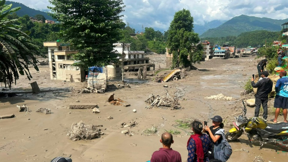  Nach Sturzflut am Himalaya: Helfer suchen nach 1400 Vermissten - Mehr als 360 Tote geborgen 