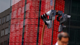 Les Bourses naviguent &agrave; vue, entre politique mon&eacute;taire et tensions commerciales
