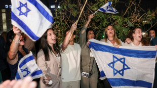 Zweite Gruppe von Geiseln nach Freilassung durch Hamas in Israel angekommen