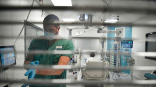 Covid: les admissions à l'hôpital en forte hausse, prévient Santé publique France