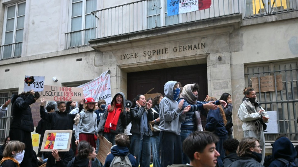  Toujours des blocages de lyc&eacute;es au lendemain de la cinqui&egrave;me journ&eacute;e de mobilisation  