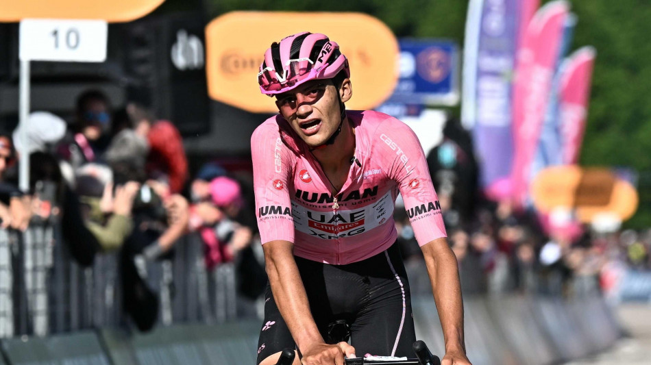Giro: Del Toro vince la 17/a tappa a Bormio e resta in rosa