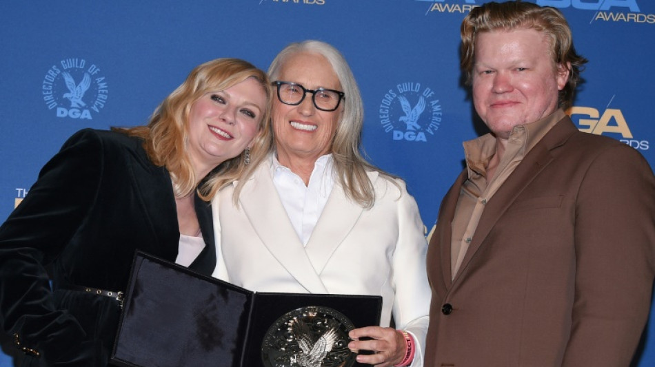 Directores de Hollywood coronan a Jane Campion por "El poder del perro"