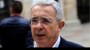 Colombia, la procura chiede la condanna per ex presidente Uribe