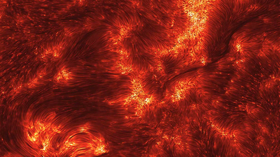 Brillamenti solari come le valanghe, al via da piccole perturbazioni