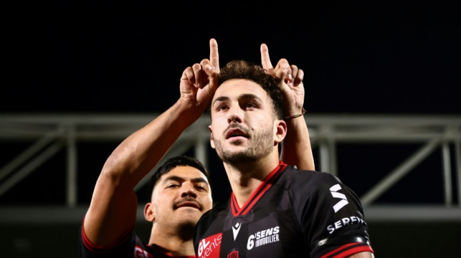 Top 14: Lyon nouveau leader sur le fil, jolis r&eacute;veils de Pau et Montpellier