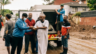 Cerca de 450 personas murieron en las inundaciones de Sudáfrica, donde las lluvias han disminuido