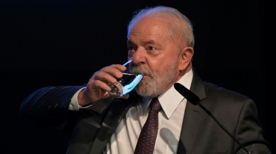 Lula dice que Bolsonaro "posiblemente" esperaba volver a Brasil con un golpe